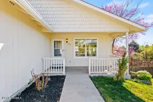 603 Westwind Dr, Zillah, WA 98953 - #2