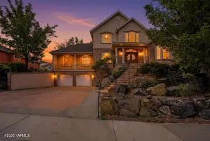 1310 N Countryview Ct, Sunnyside, WA 98944 - #2