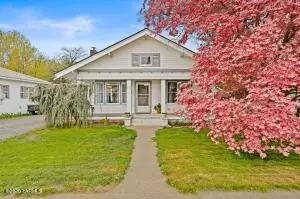 614 S 13th Ave, Yakima, WA 98902 - #2