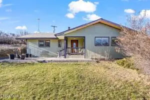 12623 Douglas Rd, Yakima, WA 98908 - Image #2
