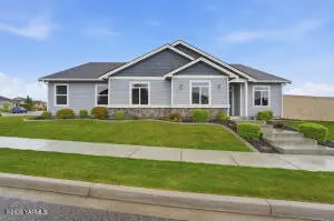 1187 N Nevada St, Kennewick, WA 99336 - #1