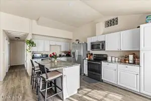 807 S Ahtanum Ave, Wapato, WA 98951 - #3