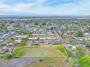 1410 E Alder St, Yakima, WA 98901 - #2