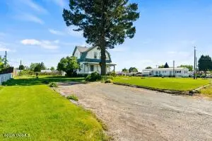 602 W Blvd N, Granger, WA 98932 - #3