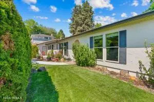 4503 Surrey Ln, Yakima, WA 98908 - #3