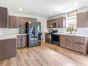 334 Lynwood Ln, Selah, WA 98942 - #2