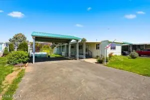 3601 Castlevale Rd #33, Yakima, WA 98902