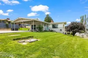 714 A Columbia Ave, Sunnyside, WA 98944