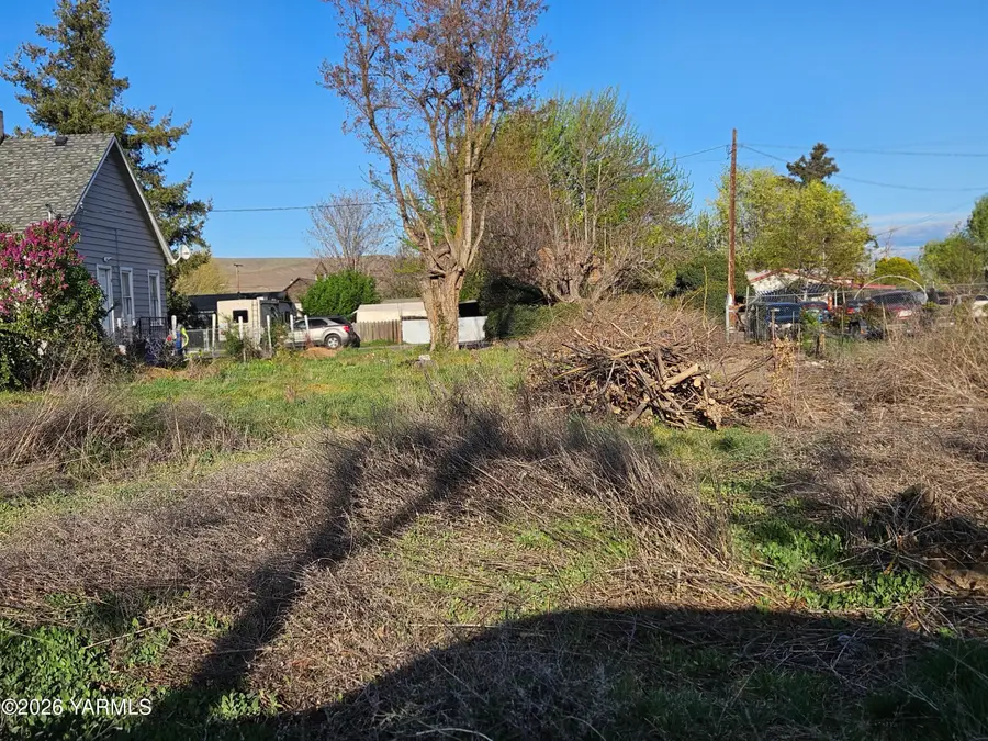 430 Main St, Parker, WA 98939 - #2
