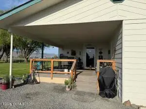 10555 Ashue Rd, Toppenish, WA 98948 - #3