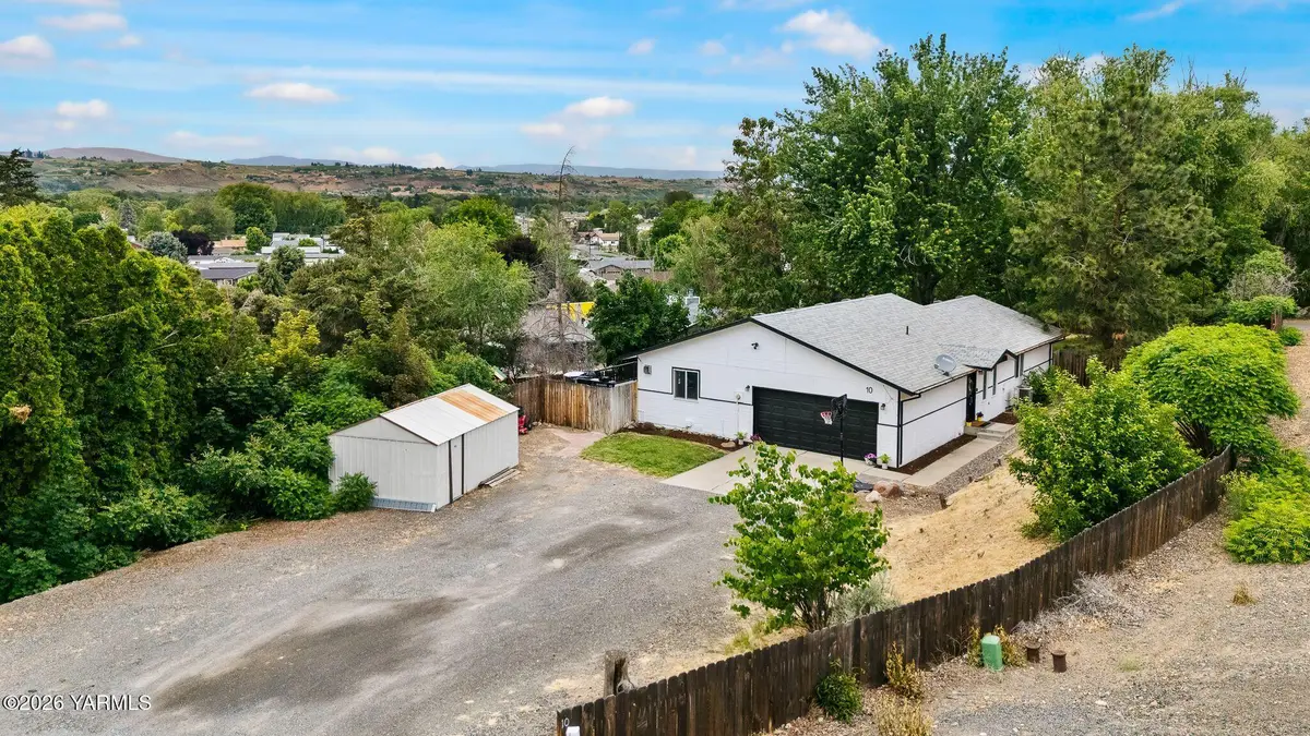 10 Cedar Hill Dr, Yakima, WA 98908 - #1