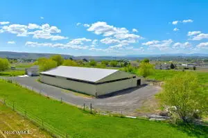 131 Latigo Ln, Yakima, WA 98901 - #3