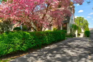 2907 W Yakima Ave, Yakima, WA 98902 - #2