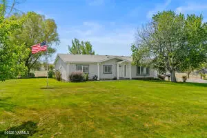 1550 Gibson Rd, Selah, WA 98942 - #2