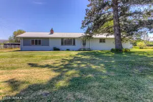 11704 Gilbert Rd, Yakima, WA 98903 - #1