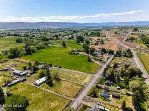 11704 Gilbert Rd, Yakima, WA 98903 - #2