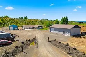 15180 Cottonwood Canyon Rd, Yakima, WA 98908