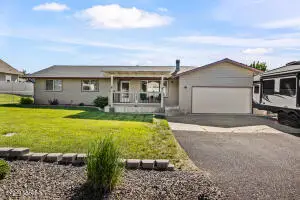 107 N 90th Ave, Yakima, WA 98908 - #1