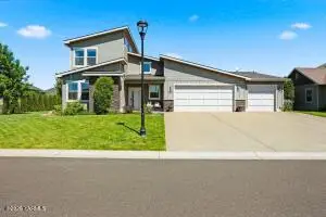 9203 Golden Dr, Yakima, WA 98903 - #1