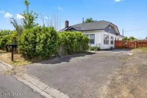 1304 S 32nd Ave, Yakima, WA 98902 - #2