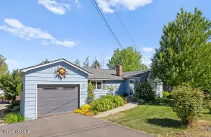 221 N 32nd Ave, Yakima, WA 98902 - #2