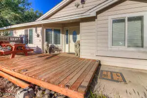 1845 Gurley Rd, Granger, WA 98932 - #2