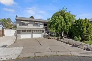 4702 Carol Ave, Yakima, WA 98902