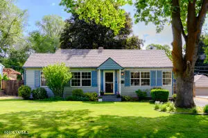911 S 26th Ave, Yakima, WA 98902 - #1