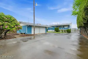 1208 S 28th Ave, Yakima, WA 98902 - #2