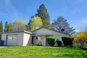 1221 Sunset Pl, Sunnyside, WA 98944 - #2