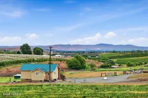430 Schlect Rd, Yakima, WA 98908 - #1
