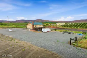 430 Schlect Rd, Yakima, WA 98908 - #2
