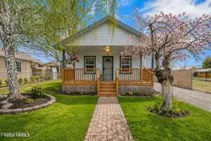 103 E Bartlett Ave, Selah, WA 98942 - #1