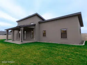 2007 Gala Ave, Yakima, WA 98903 - #2