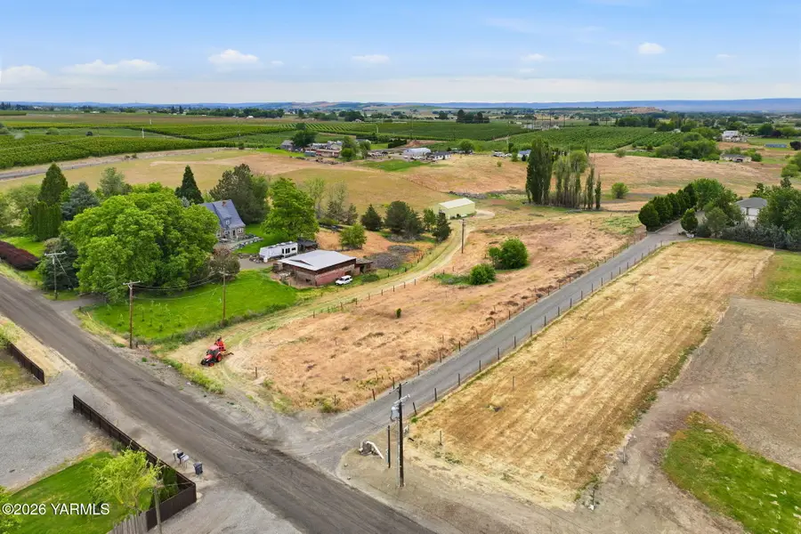 NKA Orchardvale Rd, Zillah, WA 98953 - #2