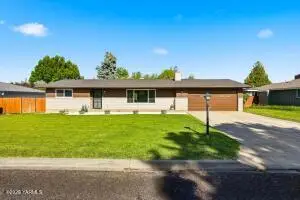 805 S 60th Ave, Yakima, WA 98908 - #2