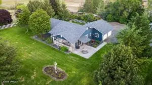 120 W Huntzinger Rd, Selah, WA 98942 - #1