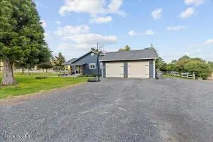 120 W Huntzinger Rd, Selah, WA 98942 - #3