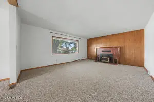 412 S 9th St, Sunnyside, WA 98944 - #3