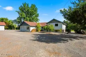 2151 Speyers Rd, Selah, WA 98942