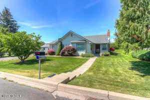 102 N 67th Ave, Yakima, WA 98908 - #2