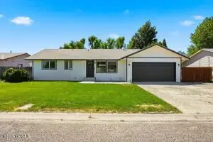1729 Parsons Lp, Yakima, WA 98908 - #1