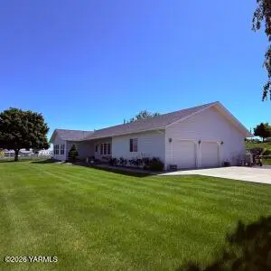 14920 Mcauley Rd, Yakima, WA 98908 - #1