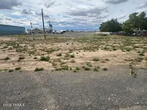 3940 Harrah Rd, Harrah, WA 98933 - #3