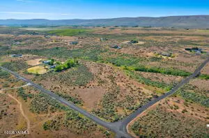 NKA Red Tail Rd, Yakima, WA 98908 - #3