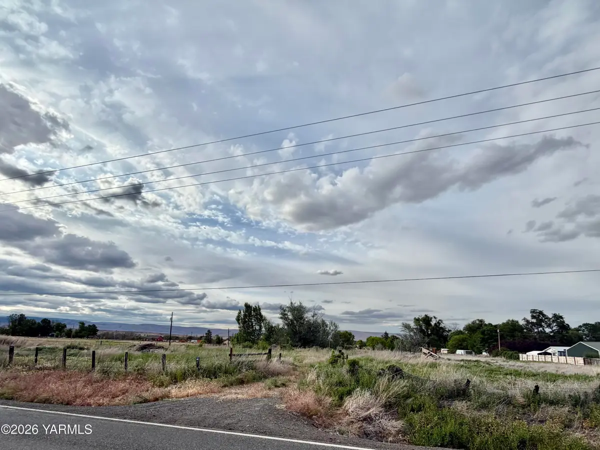 501 W White Swan Rd, White Swan, WA 98952 - #1