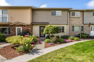 100 N 56th Ave #2, Yakima, WA 98908 - #1