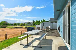 2013 S 54th Ave, Yakima, WA 98903 - #3