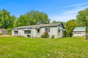 6605 Woolsey Rd, Yakima, WA 98903
