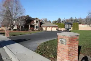 3905 Isabella Way, Yakima, WA 98901 - #1